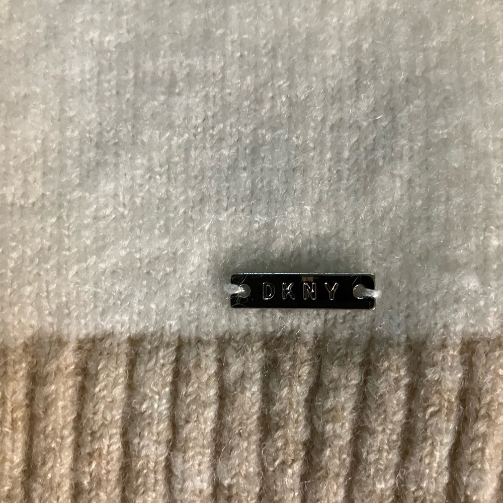 Sweater… - Picture 2 of 4